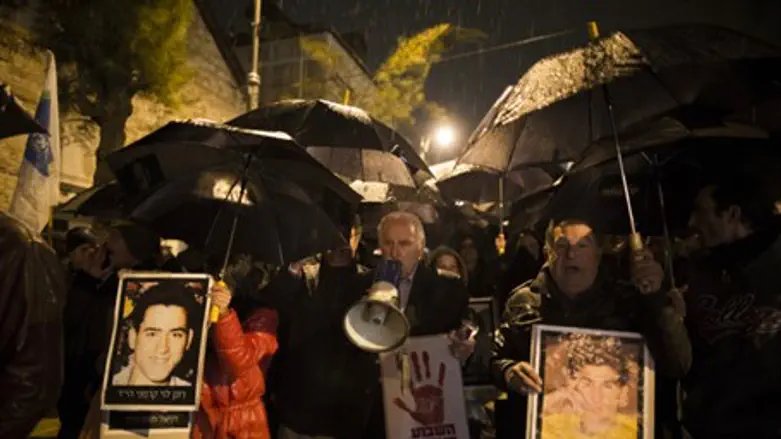 Protesters marching against third batch of te