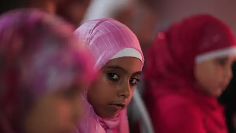 Мусульманки (Иллюстрация)