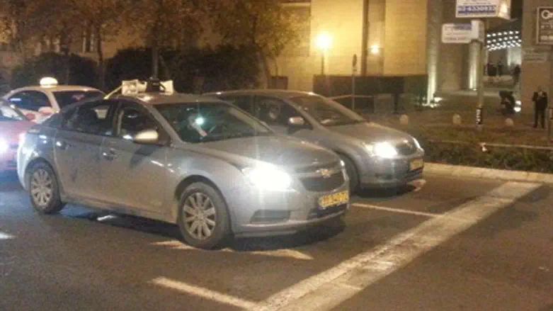 כרזו לקרי: "חזור לארה"ב"