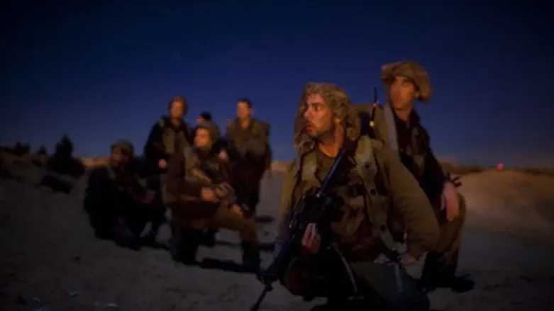 חיילים בשטח