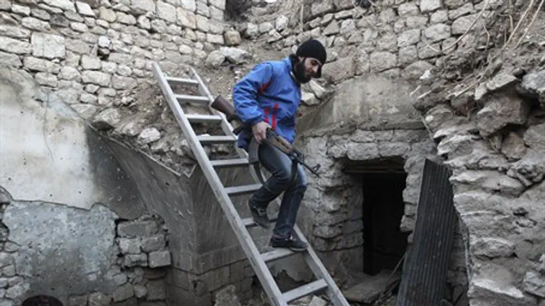 Free Syrian Army fighter in Aleppo