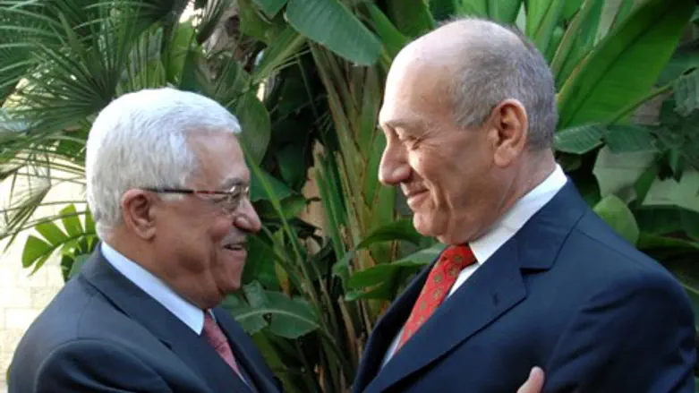 נהניתי להיפגש. אולמרט ואבו מאזן