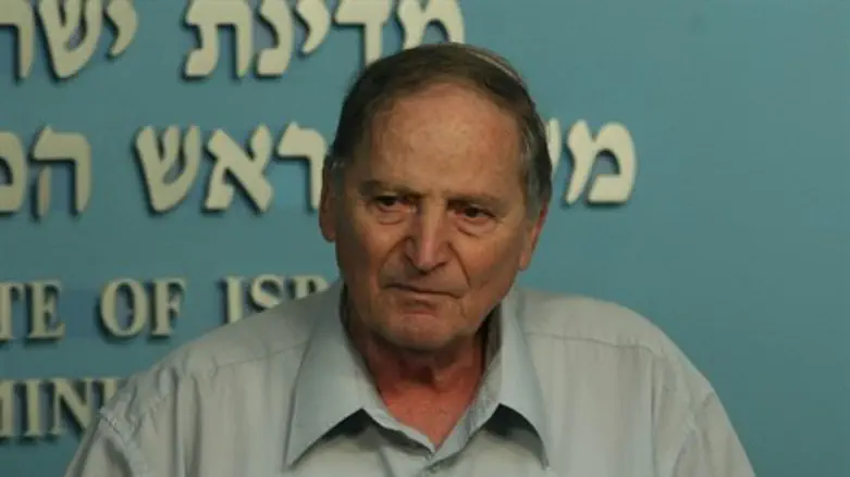עיצומים. רן ארז