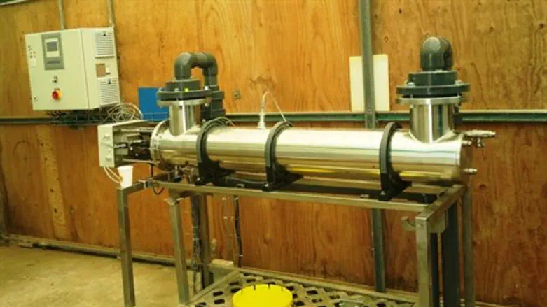 מיכשור האולטרה סגול לחיטוי