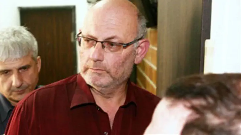 שמעון קופר.