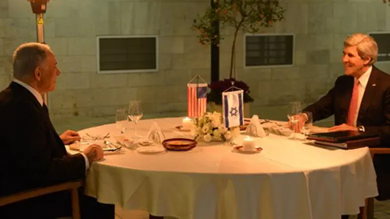 נתניהו וקרי