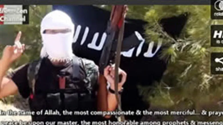 אחד המתנדבים במפגן איומים