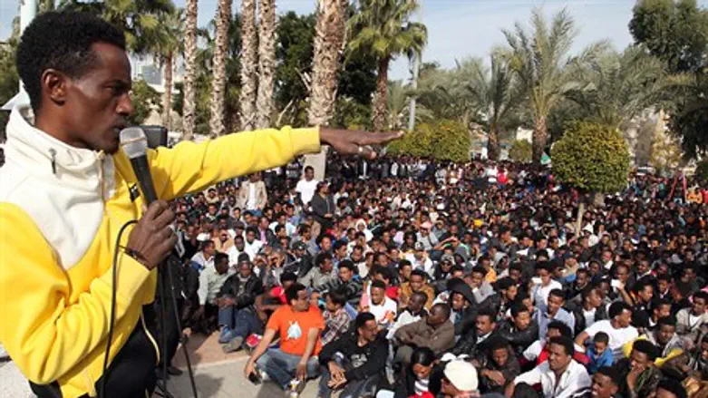 Illegal immigrants demonstrate in Tel Aviv