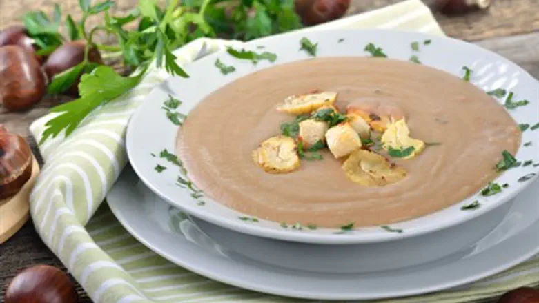 מרק ערמונים ודלעת