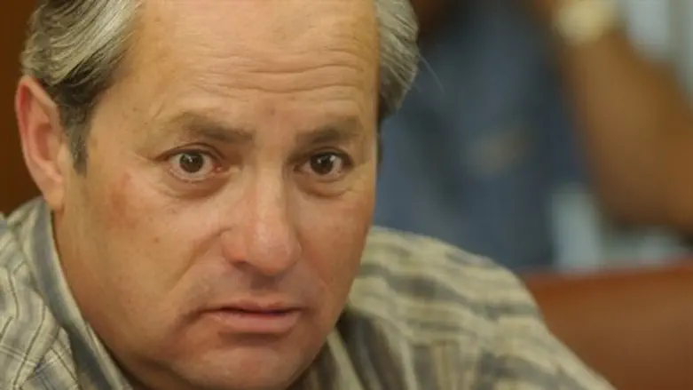 לא סולח. הנדל