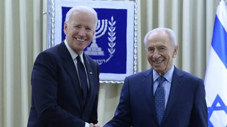 שמעון פרס וג'ו ביידן