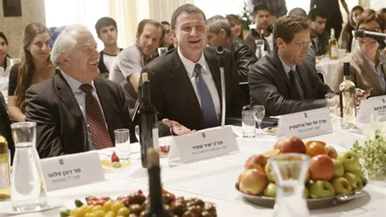 פירות יבשים