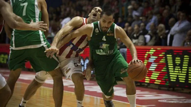 זאת שעולה וזאת שיורדת 