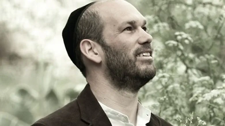 משתתף בדיסק. יונתן רזאל