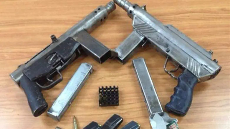 כלי נשק, רובים, תחמושת