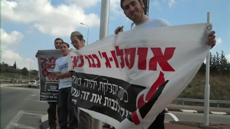 "השטח מתעורר"