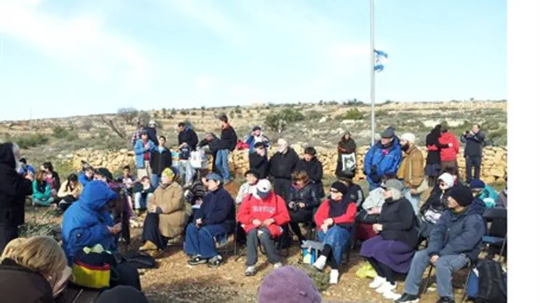 Taz BiShvat planting in Netzer
