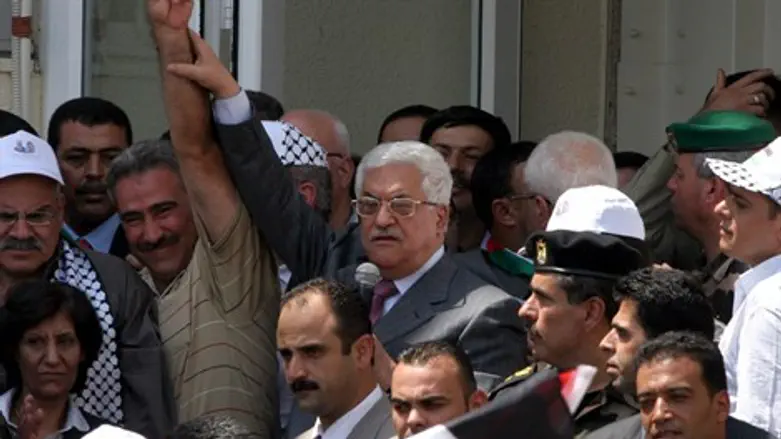 זוכה לאהדה. אבו מאזן