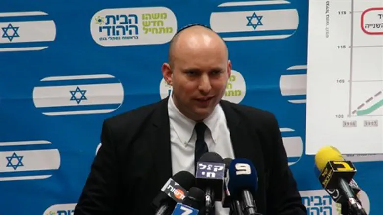 מזהיר. נפתלי בנט.