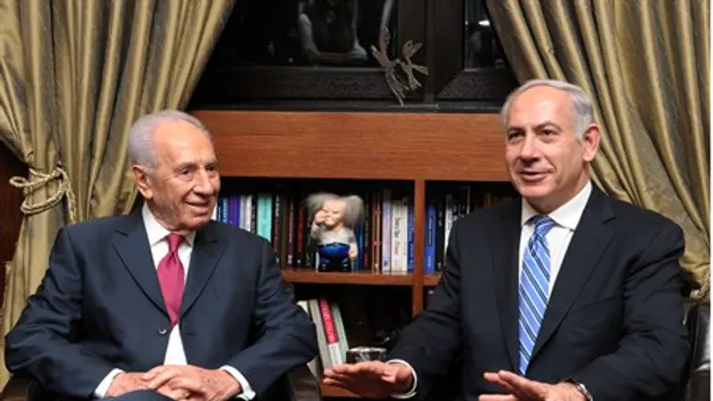 Биньямин Нетаньяху и Шимон Перес