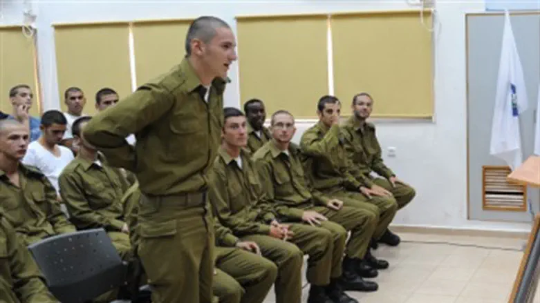 צה"ל זקוק לכולם? מגוייסים טריים בבקו"ם