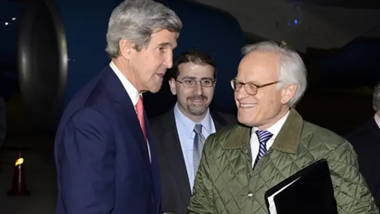 ג'ון קרי ומרטין הינדיק