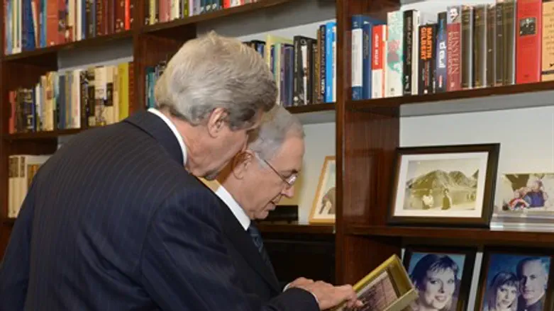 Биньямин Нетаньяху и Джон Керри