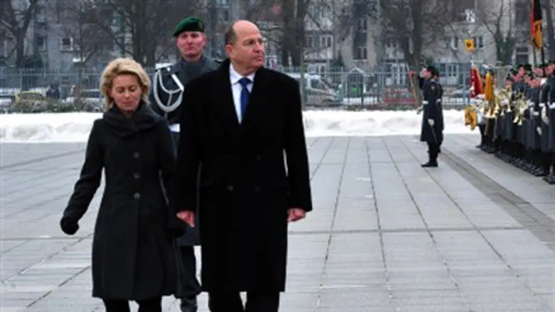 Ya'alon meets German counterpart in Berlin