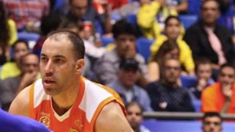 טפירו מול בלו. שניהם לא ישחקו הערב