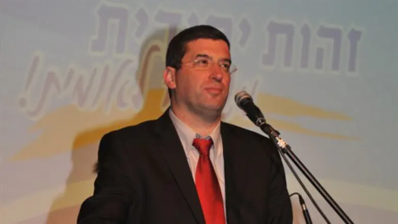שואף לשנתיים שרות