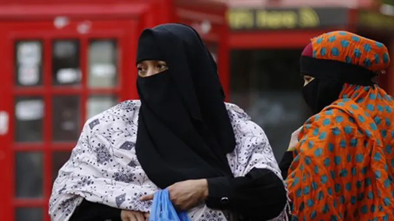 Muslim women (illustrative)