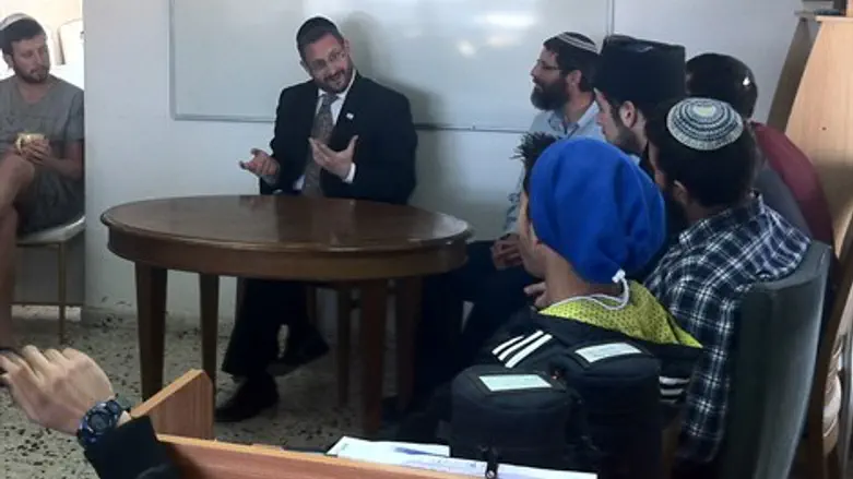 ח"כ ליפמן