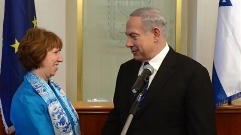 ראש הממשלה עם קת'רין אשטון מהאיחוד האירופי