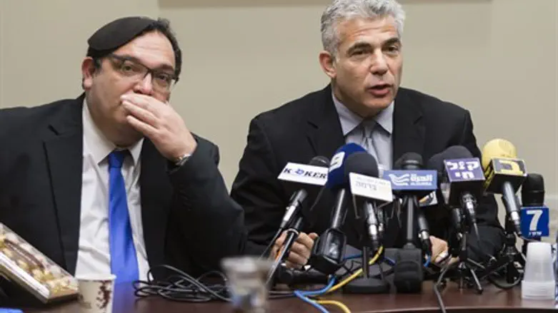 השר לפיד בישיבת הסיעה