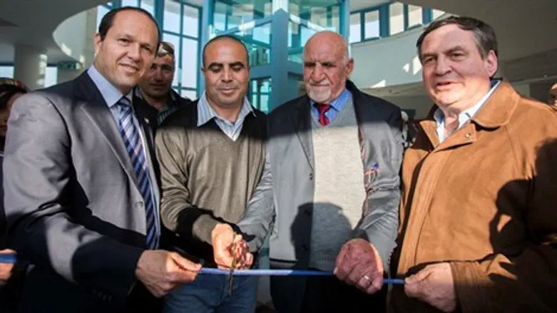 המרכז הקהילתי בצור באהר