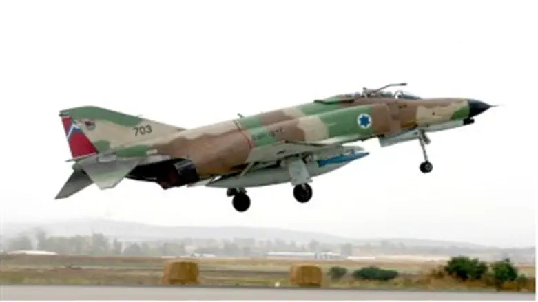 IAF F-4 Phantom (illustration)