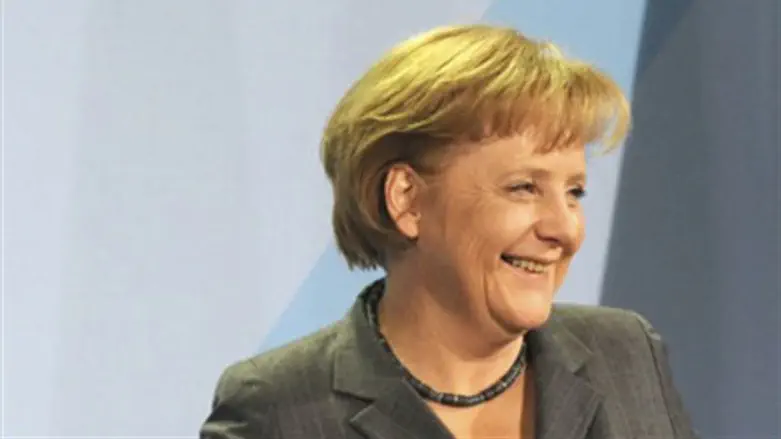 חוגגת. מרקל