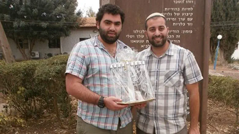 חלוקת שי בשירות הלאומי