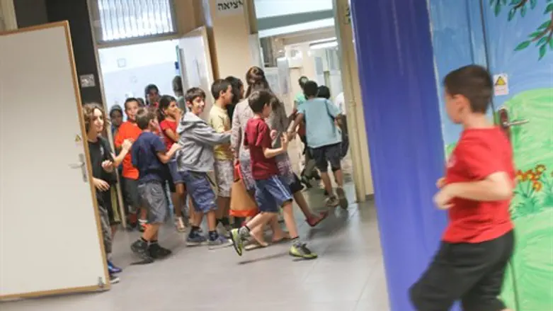 תרגיל בבתי הספר. ארכיון