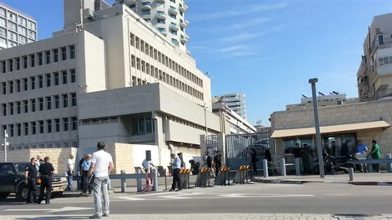 דחייה פוליטית? שגרירות ארה"ב