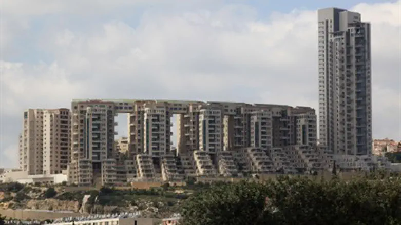 כולם ידעו? "אנדרטת" הולילנד