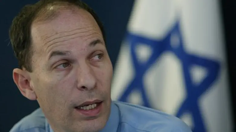 יותר בפנסיה. אורי יוגב