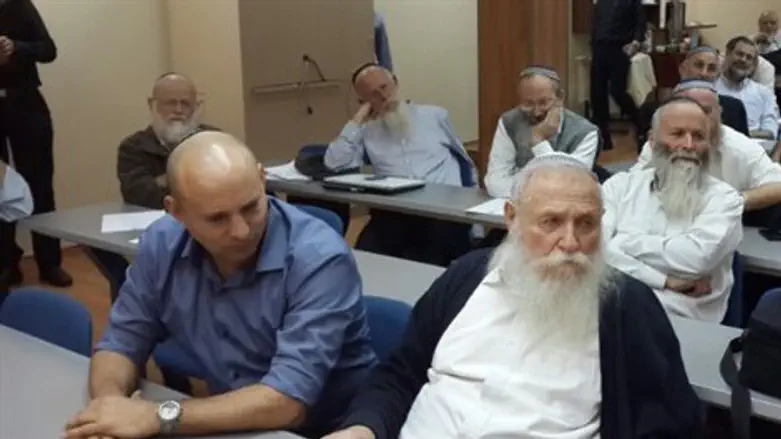 בנט והרב דרוקמן. היום