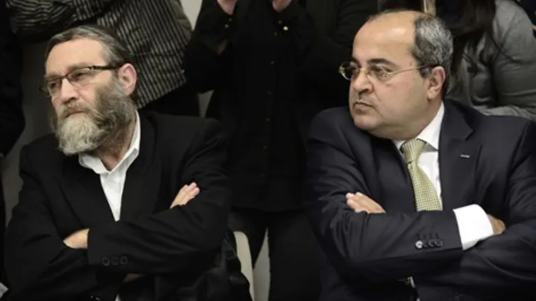 טיבי וגפני, הערב בתל אביב