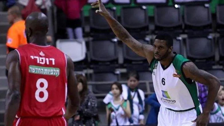 דונטה סמית. הפעם ידו על העליונה.