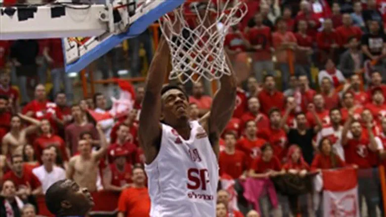 אוונס מטביע את אשדוד