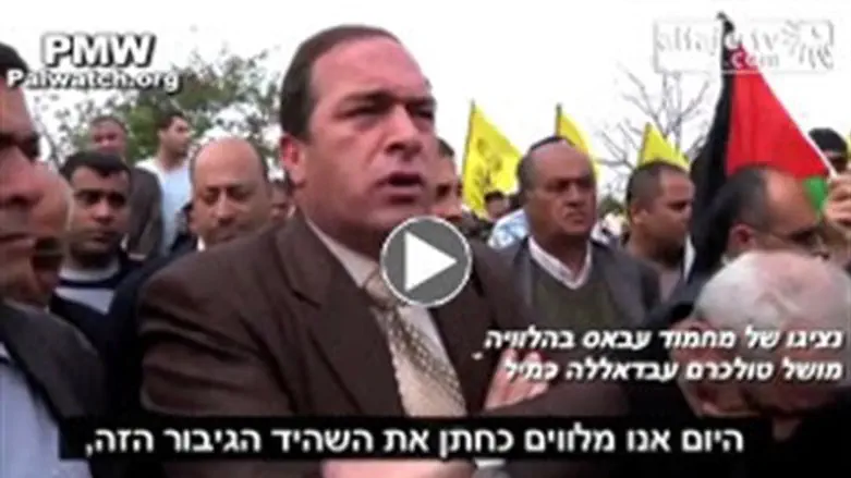 נציגו של עבאס בהלוויה