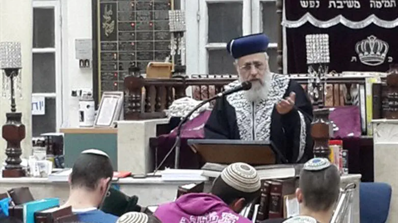 Rabbi Yitzchak Yosef addresses Shirat Moshe s