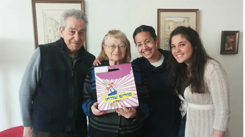 Reut and Yael with the Sabans