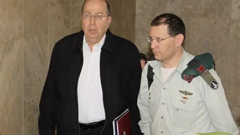 שר הביטחון משה יעלון